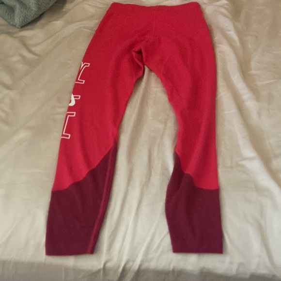 Nike workout leggings.They have never been worn. - Picture 1 of 4